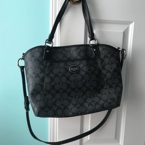 GENUINE COACH LEATHER HANDBAD/CROSSBODY